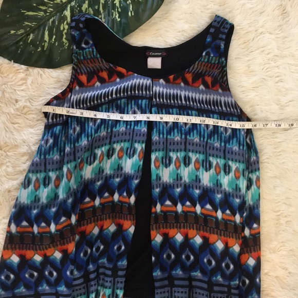 Gorgeous flowy top by COCOMO, size small - Picture 5 of 7